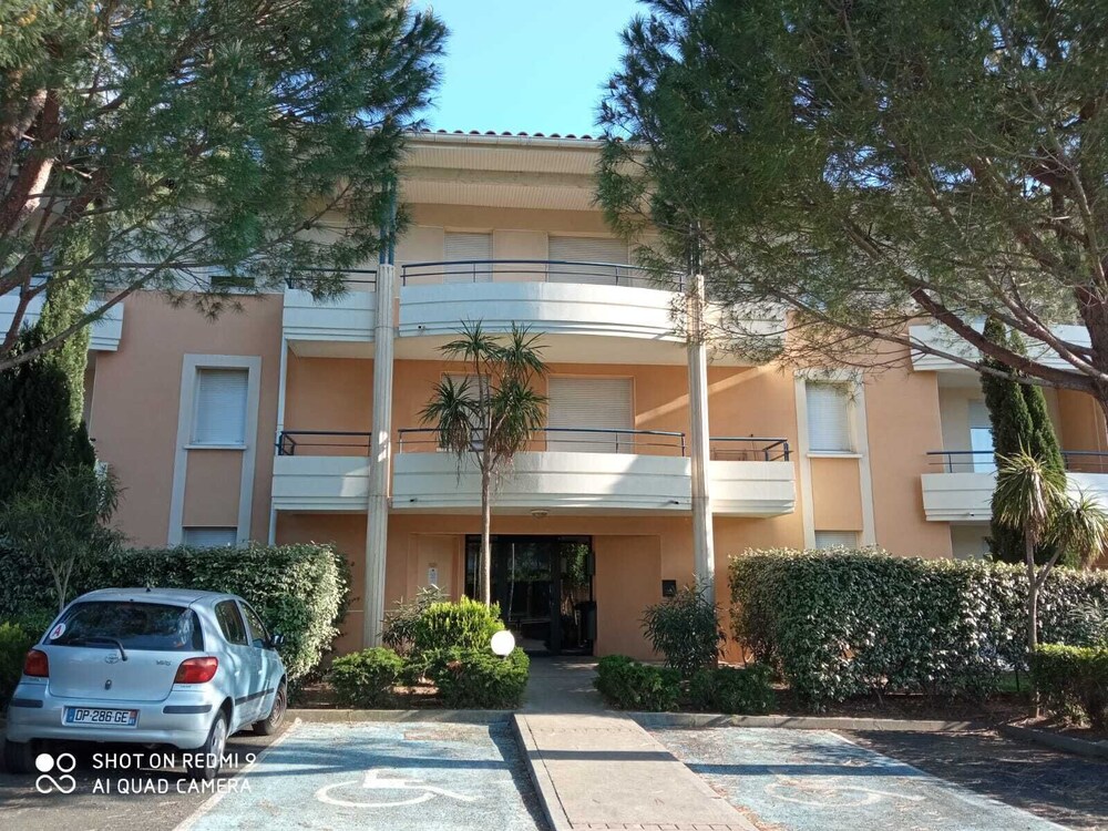 Secure Residence With Swimming Pool - Béziers