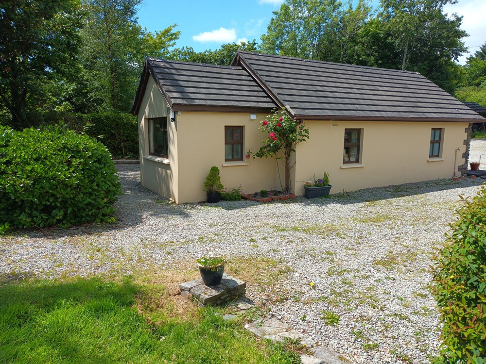 Sea View 1-bed Cottage Sleeps 2 W Private Garden - Skibbereen