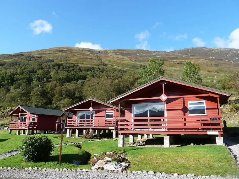 Dog-friendly Lochside Chalet With Balcony, Stunning Mountain Views! - Glencoe