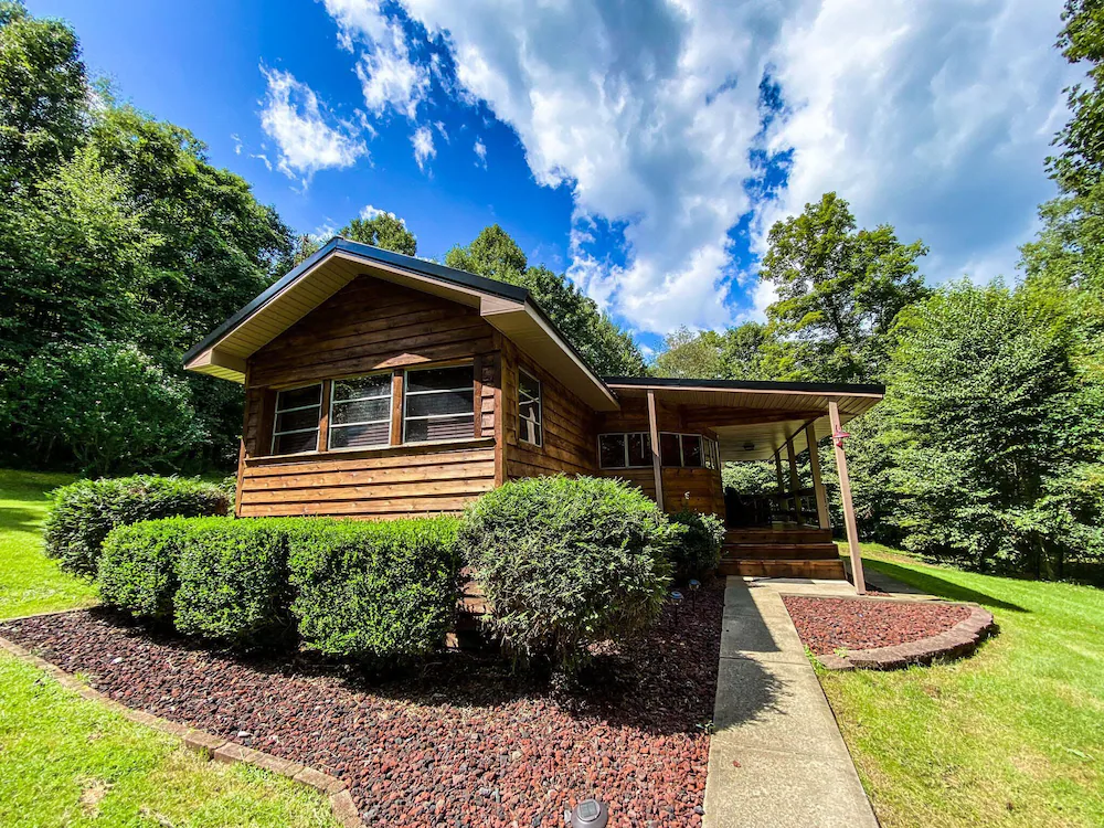A Perfect Hideaway - Peaceful Mountain Retreat W/ Hot Tub - Ohiopyle, PA