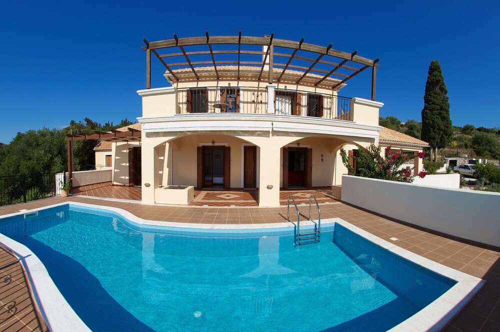 Family Friendly Villa With Great Surroundings Close To Village Centre.. - Fiskardo