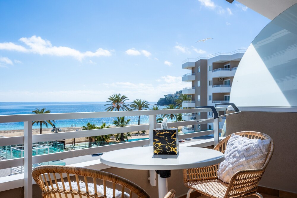 First Line Cosy Apartment - Magaluf