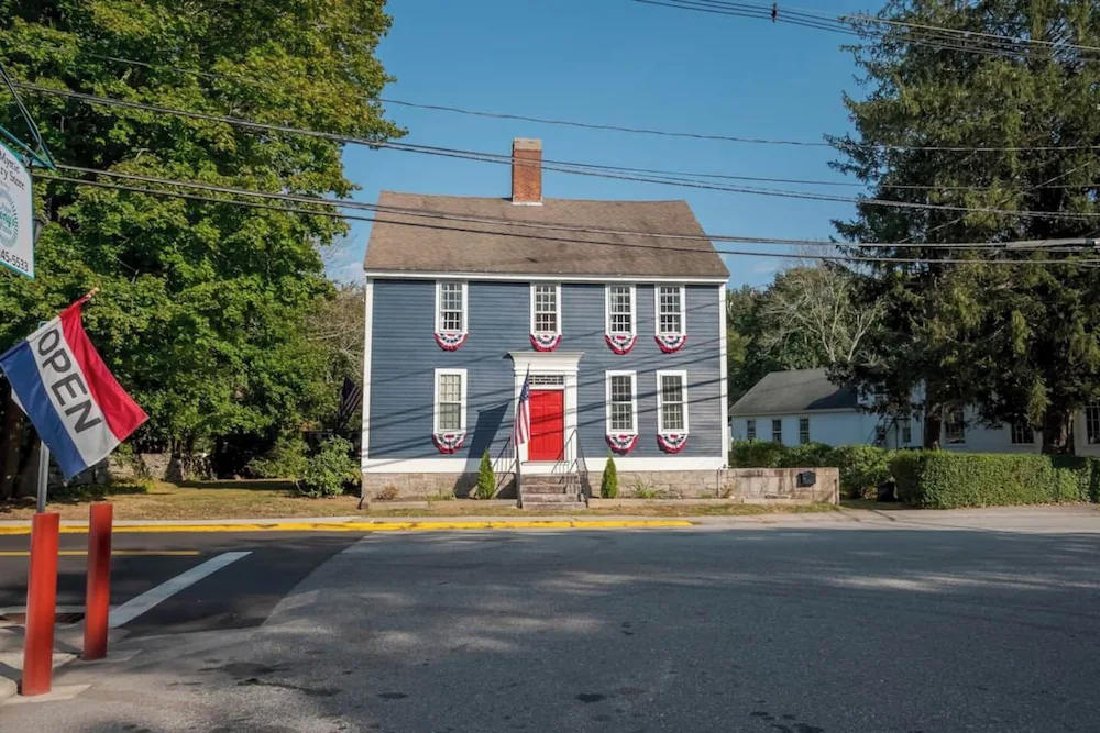 Historic 1807 Williams Home... A Nautical New England Inspiration! - Mystic, CT