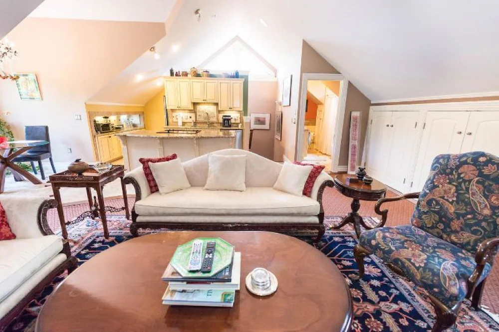 Ultimate Luxury Carriage House Gated Community South Avl = Close To Everything! - Asheville, NC