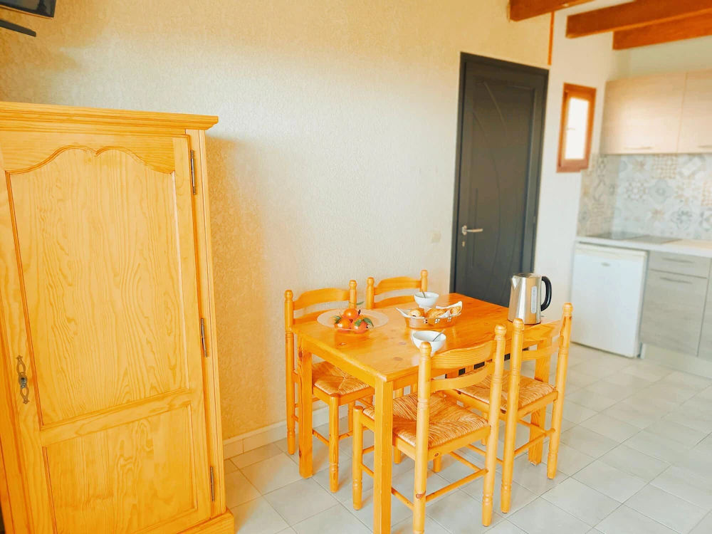 1 Bedroom Double Apartment twin beds