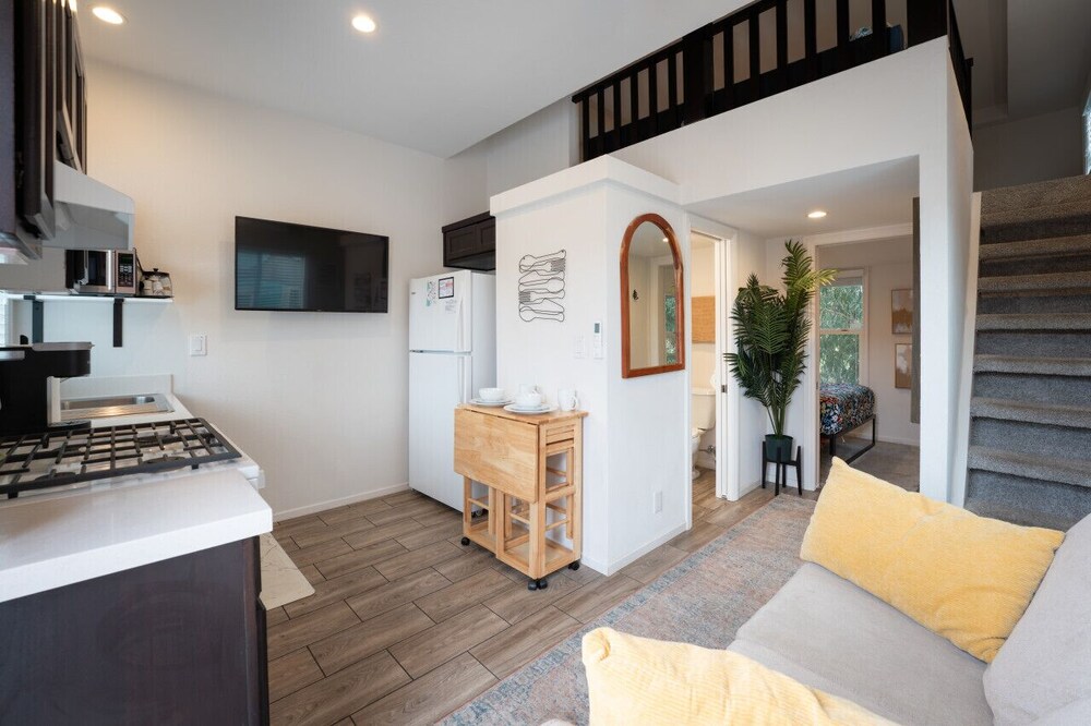 Pacific Coast Tiny House With Three Beds & A Loft - Avila Beach, CA