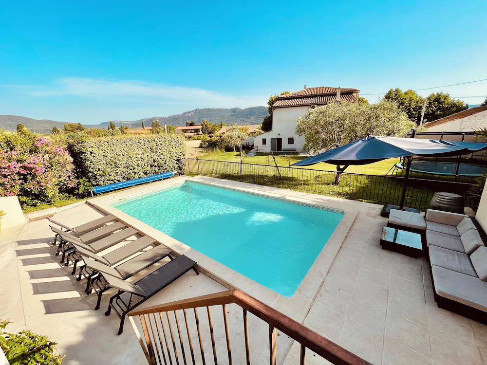 Villa Avec Piscine Et Dépendance Au Pied Des Collines De Pagnol - Aubagne