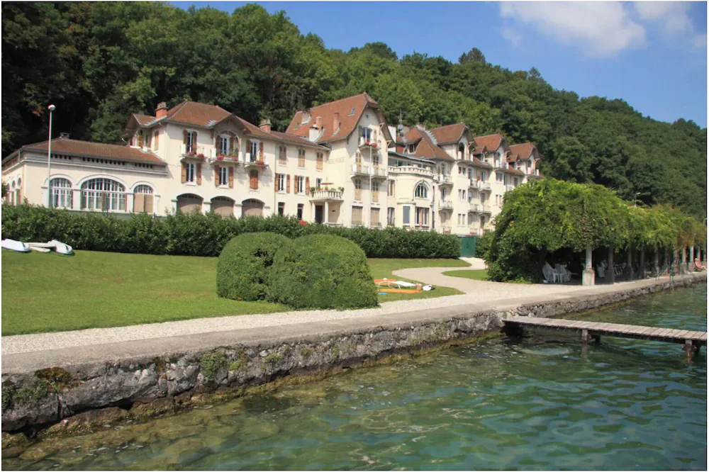 Sumptuous Beau-rivage Apartment With Lake View And Private Beach - Annecy