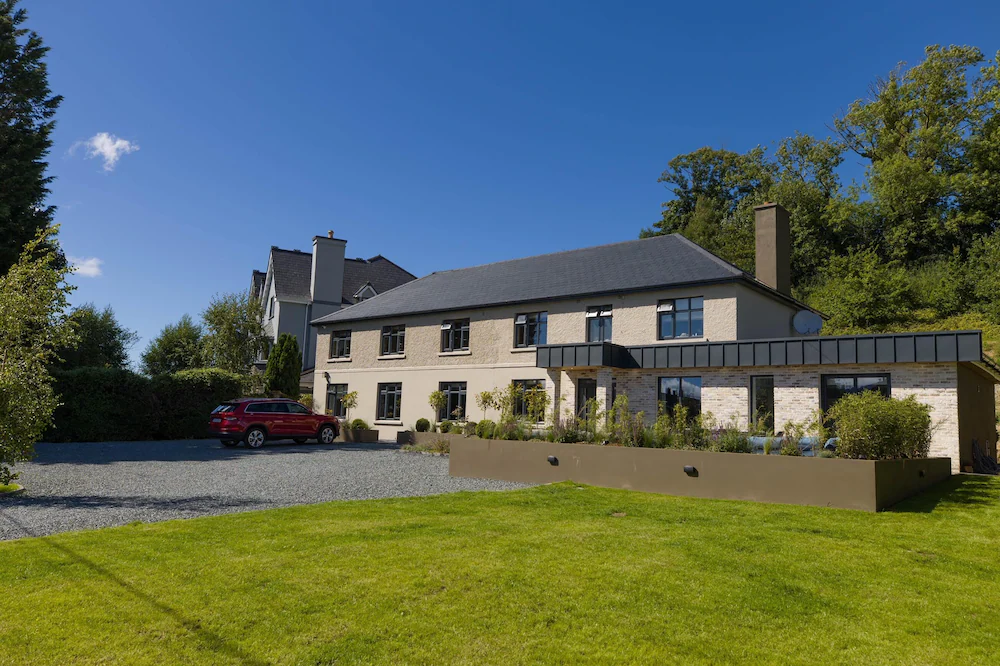 Luxury Eleven Bedroom House Sleeps 23 5-10 Mins Walk From Town Centre - Killarney