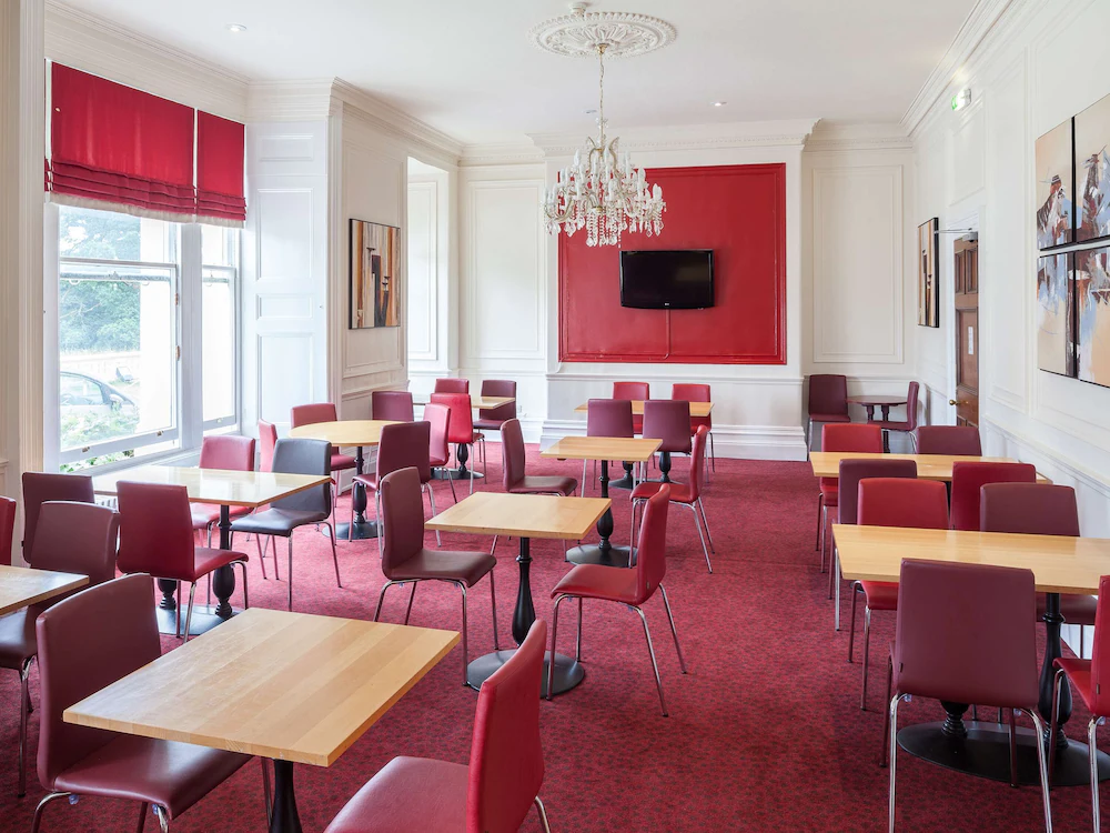 Travelodge Tunbridge Wells exterior