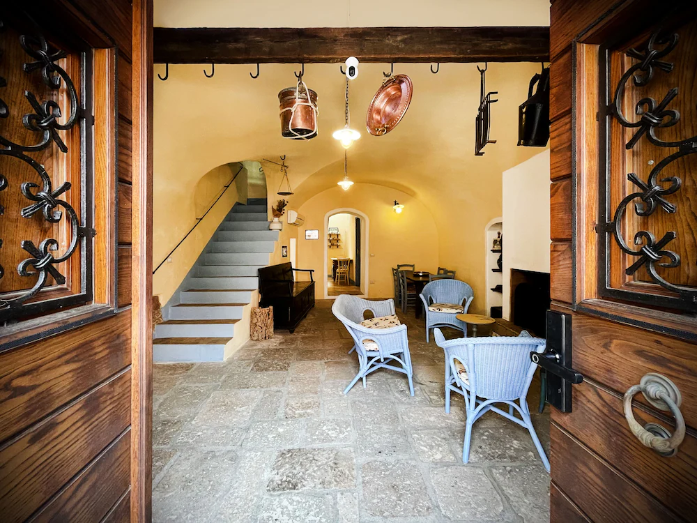 Eat, Sleep, Wander Bosa From A Historic Home In Convenient Location - Bosa