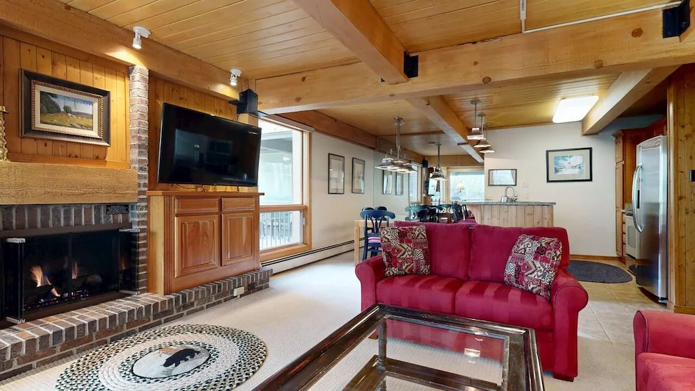 Top Of The Village~ski-in/out~ht~pool~grill~parking - Snowmass Village, CO