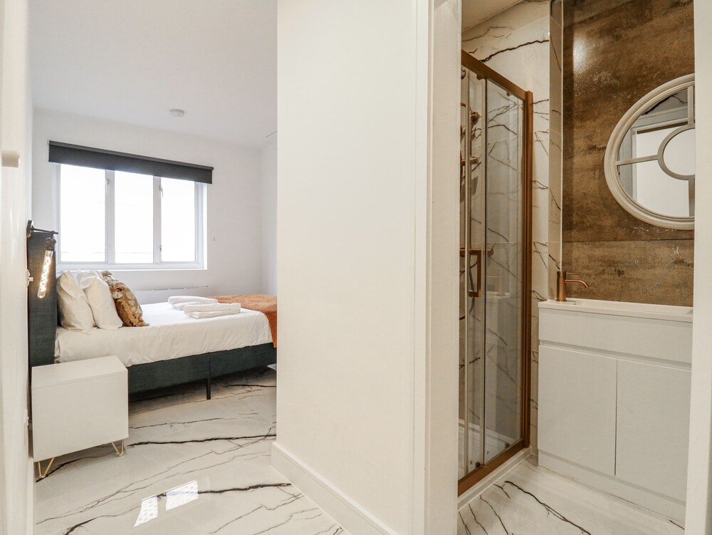 2a Ruby Street - London