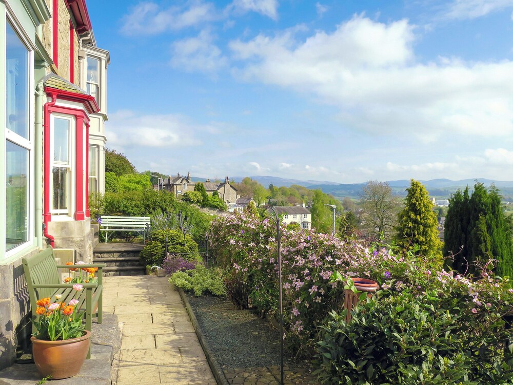 3 Bedroom Accommodation In Kendal - Kendal