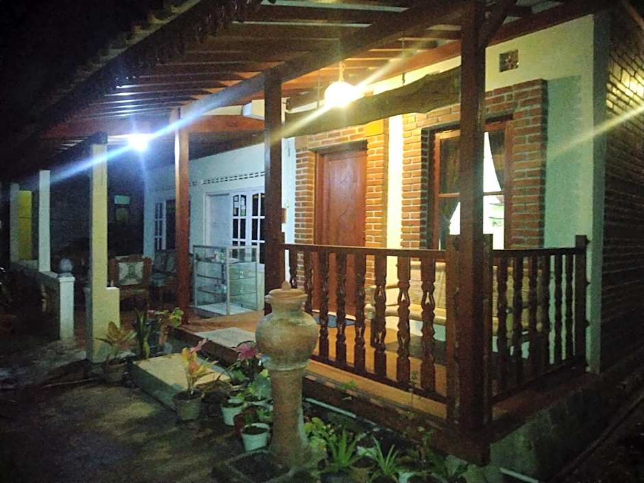 Penginapan Homestay Mudiyono Syari'ah - Borobudur