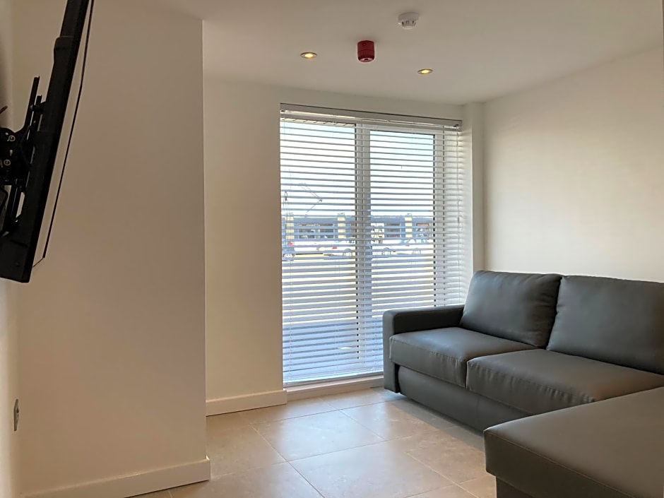 Deluxe Double Suite full double bed