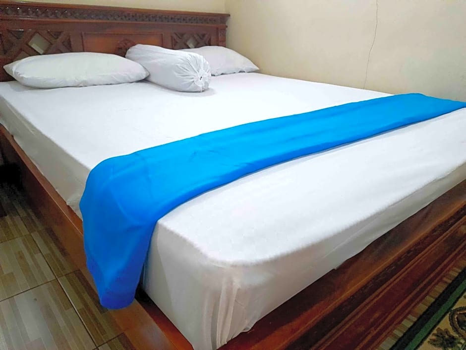 Shinta Syariah Homestay Dieng RedPartner exterior