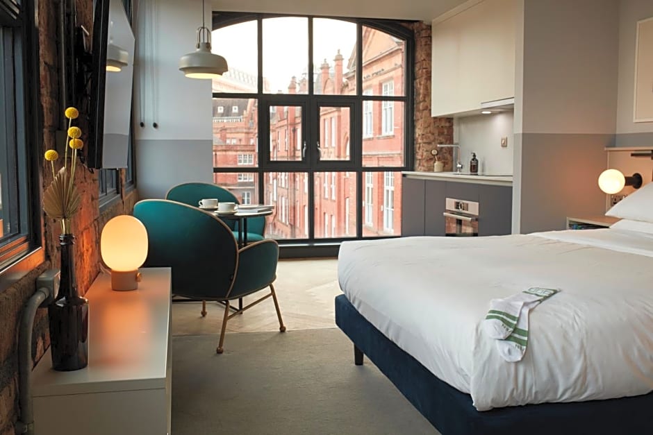 Leven Manchester exterior