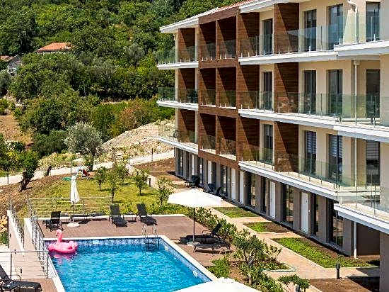 Double Apartment with garden view twin beds