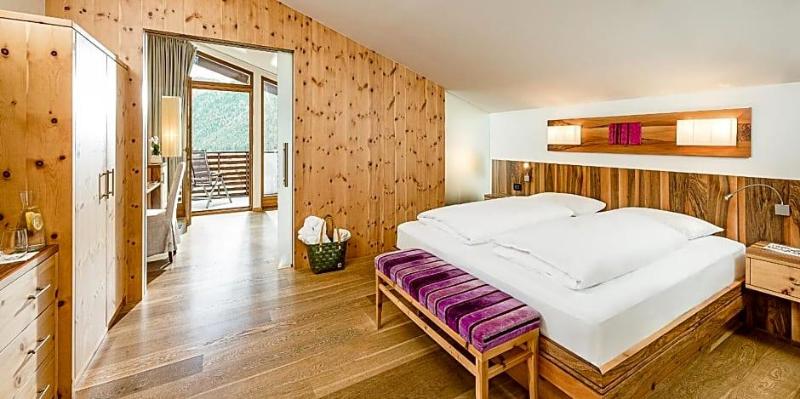 Double Junior Suite full double bed