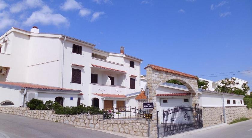 Apartments Lidija - Karlobag