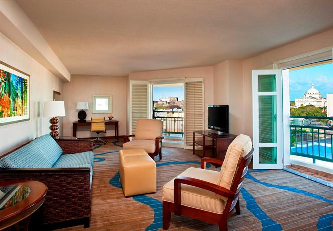 1 Bedroom Double Junior Suite with balcony and with bay view full double bed