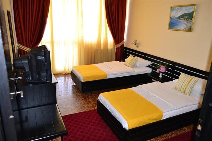 Standard Triple room with balcony and with sea view