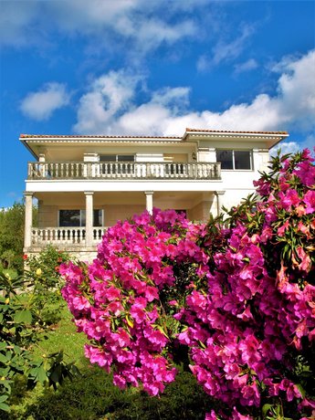ALBERGUE PALLANES exterior