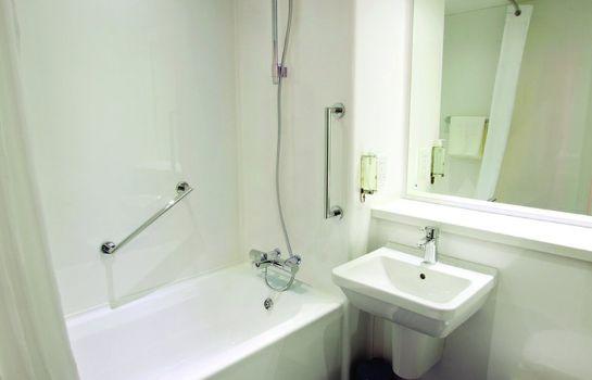 Travelodge Mansfield exterior