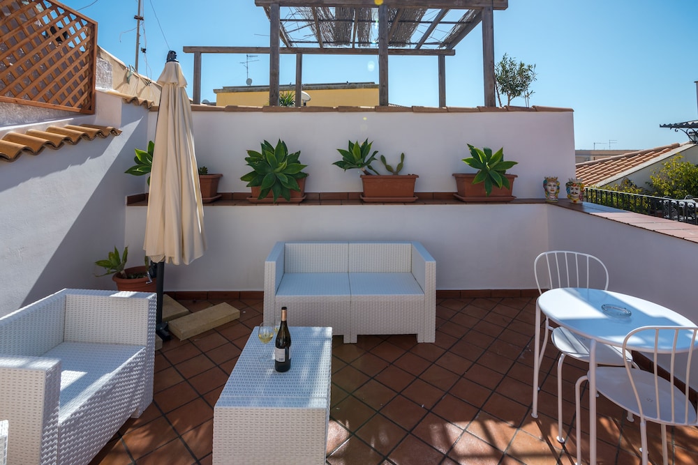 Made in Ortigia Apartments exterior