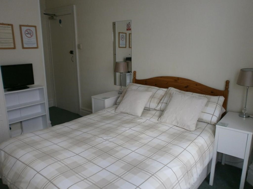 Kenilworth Guest House exterior