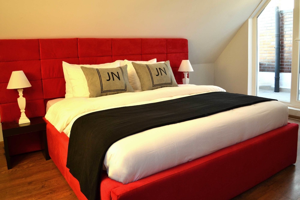 Double Duplex Apartment full double bed