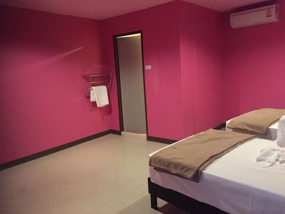Deluxe Double room twin beds