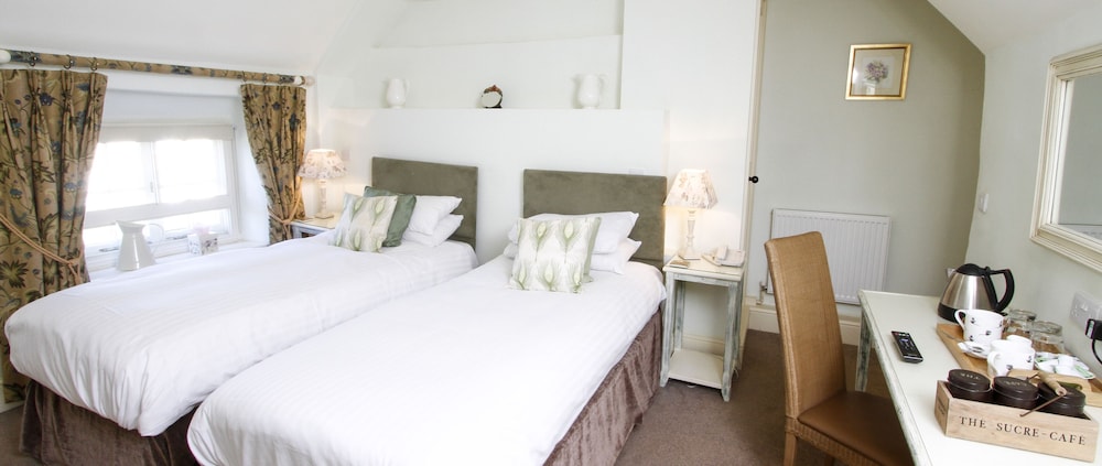 Standard Double room full double bed