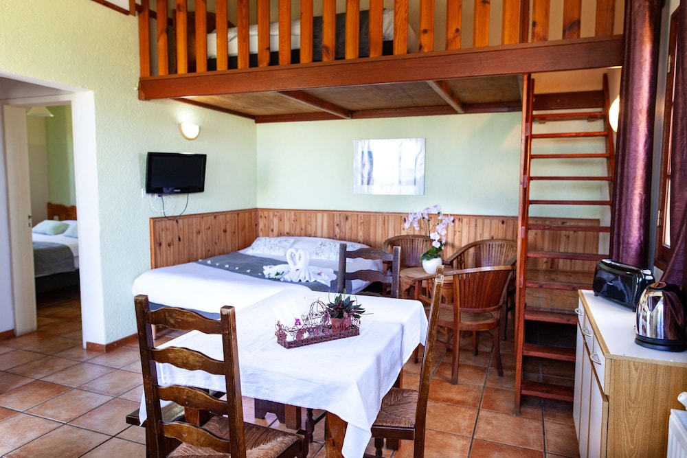 Standard Double room with view full double bed