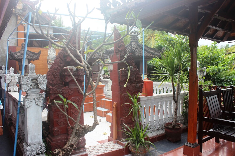 Serangan Inn 1 exterior