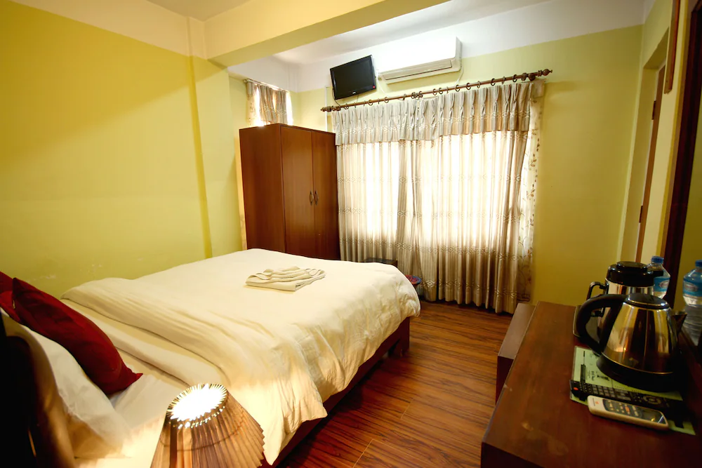 Deluxe Single room single bed