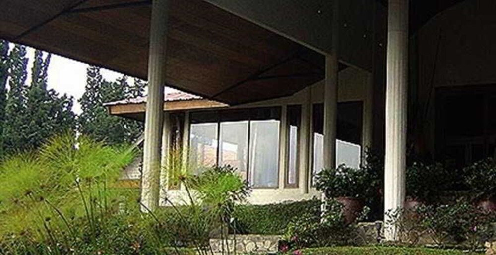 Hotel Grand Panorama Lembang exterior