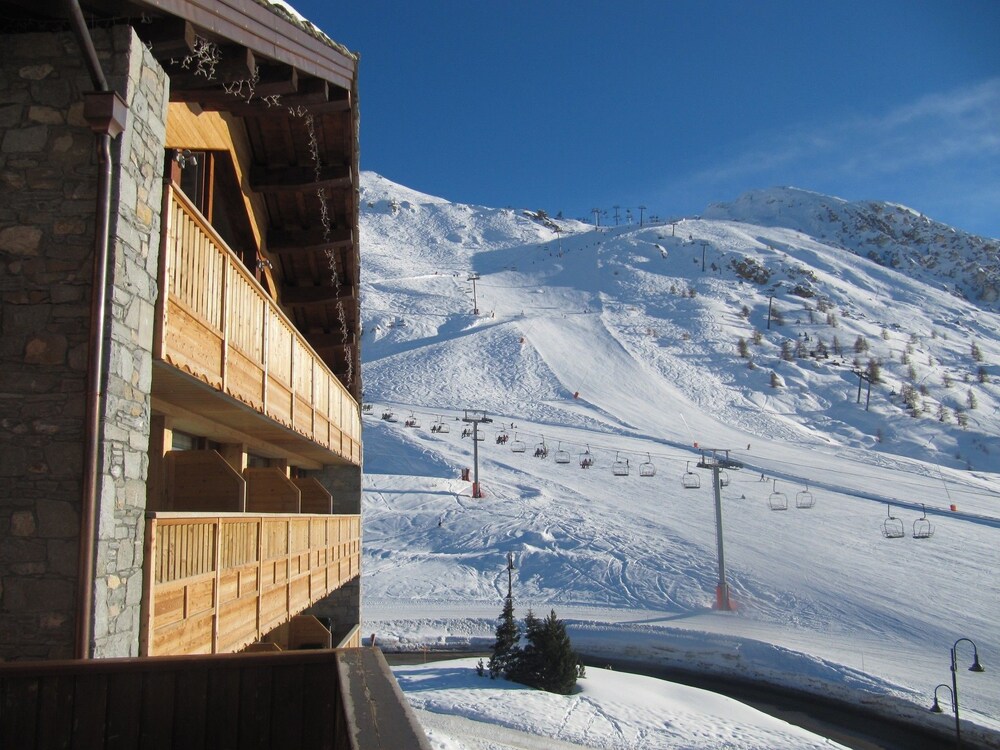 Hotel Le Paquis exterior