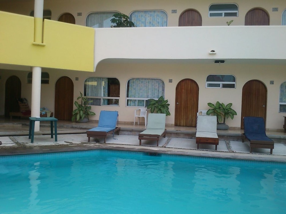 Hotel kootznoowoo exterior