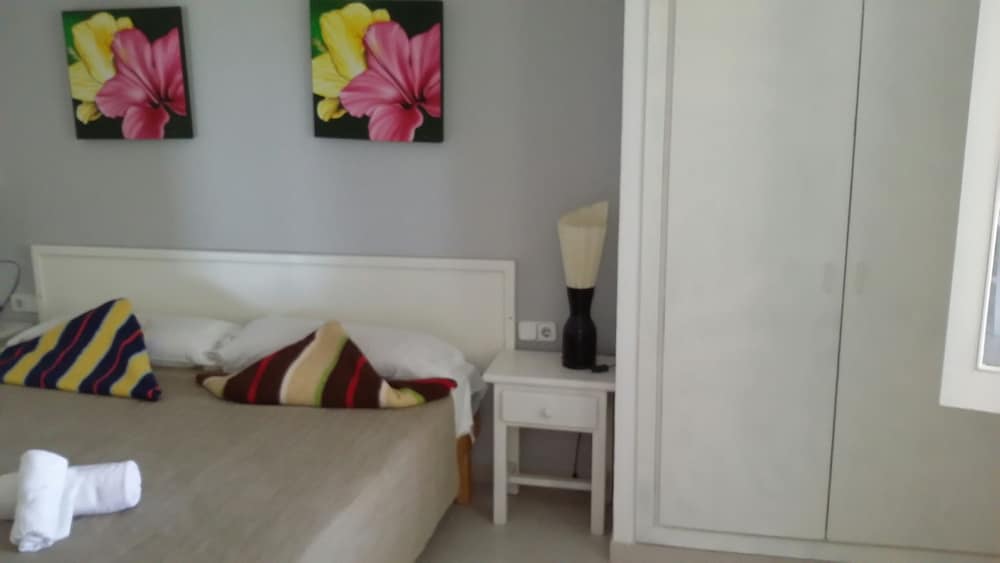 Apartamentos Colomar Ibiza exterior