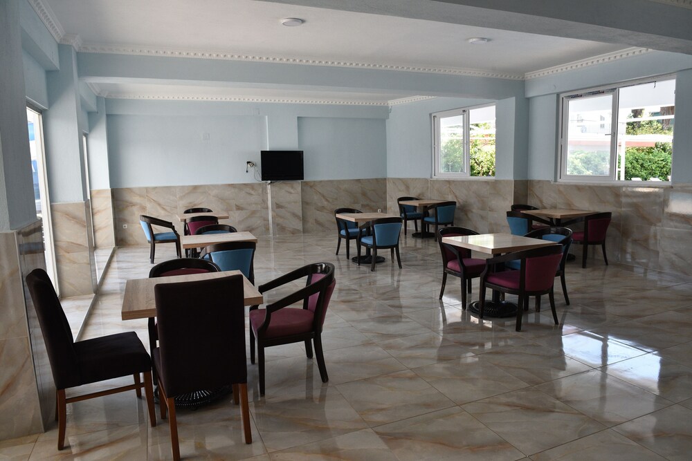 Demirci Hotel - Kadriye