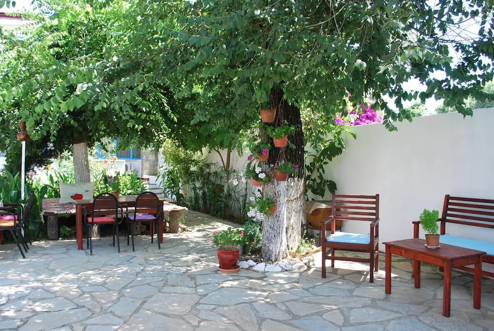 Myra Hotel exterior