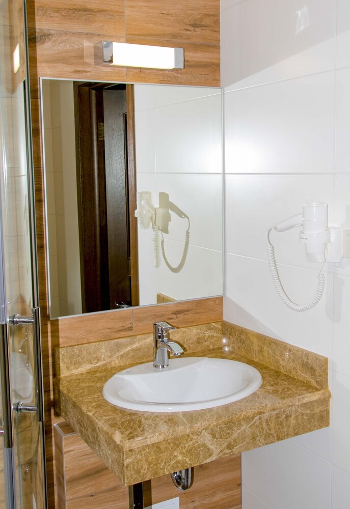 Premium Quadruple Suite