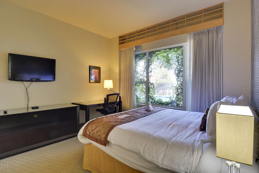 Deluxe Quadruple room twin beds