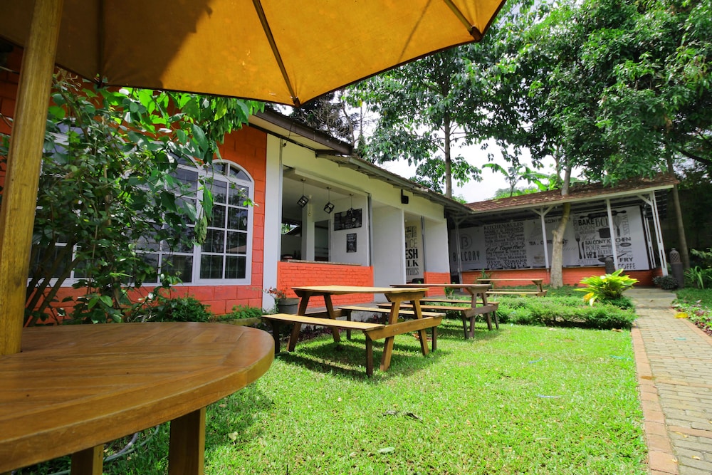 Airy Eco Syariah Dago Atas Bukit Pakar Timur 9 Bandung exterior