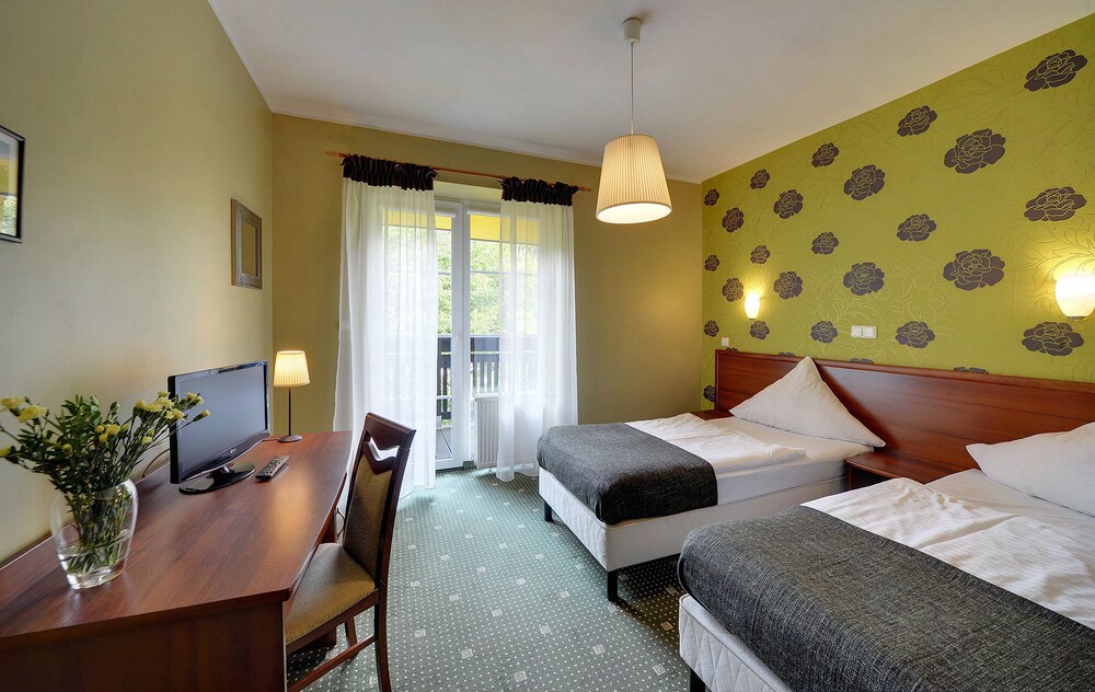 Deluxe Single room single bed