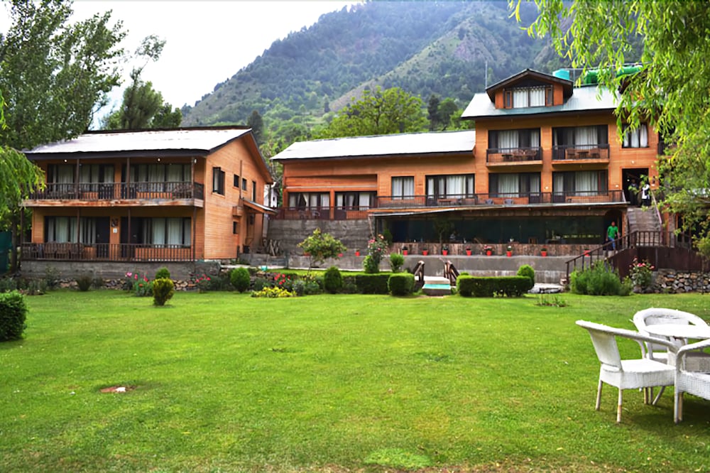 Hotel Himalaya House exterior