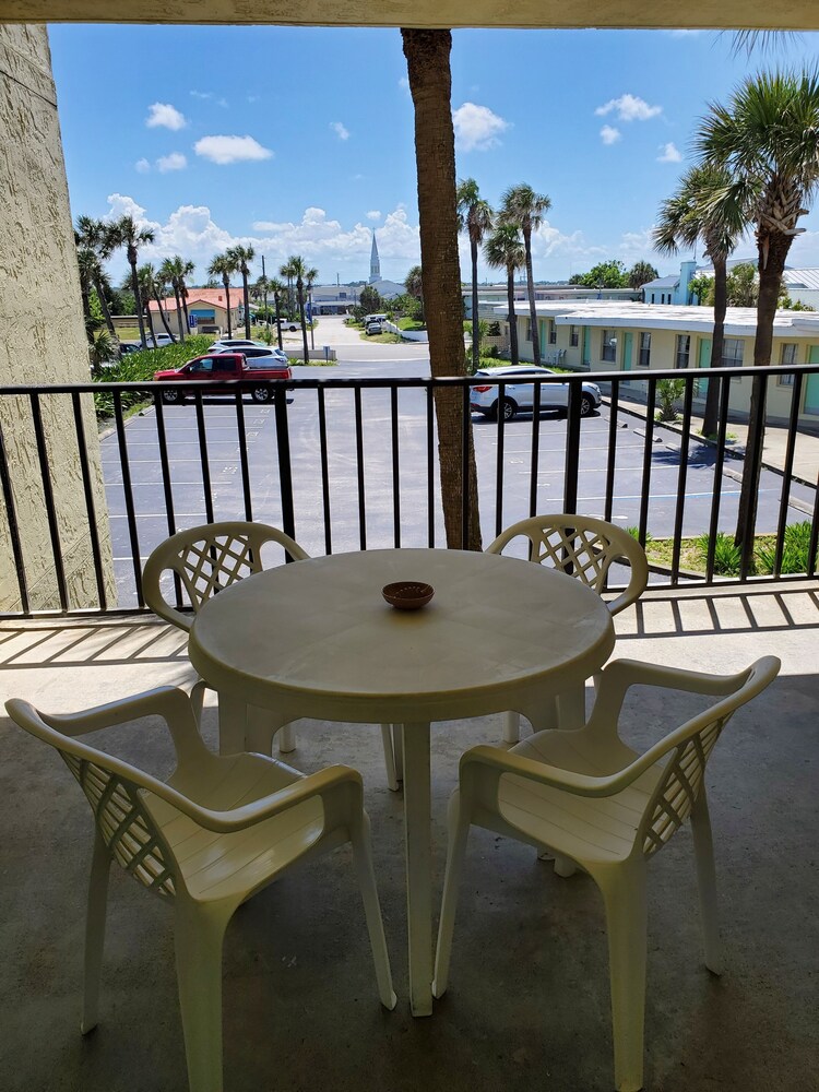 Standard Double room with view full double bed