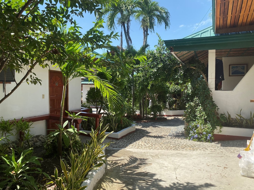 Marina Village - Moalboal